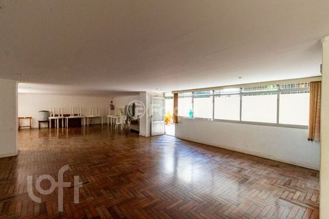 Image 18 - 865032