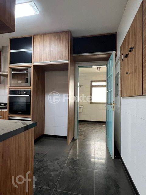 Image 7 - 865082