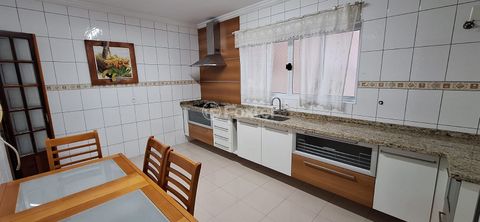 Image 15 - 865090