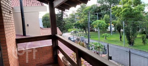 Image 11 - 865138