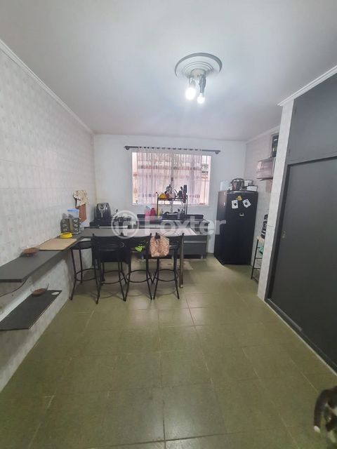 Image 6 - 865600