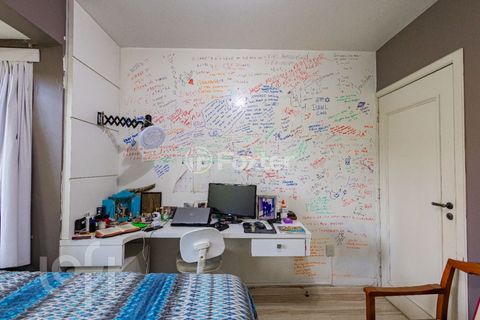 Image 12 - 865615