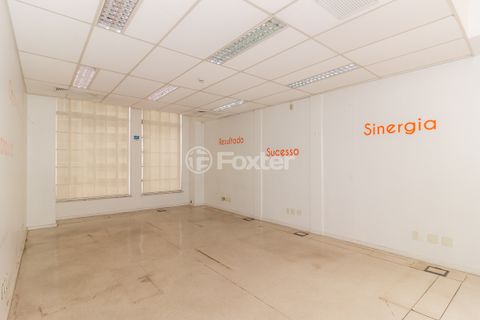 Image 17 - 865645