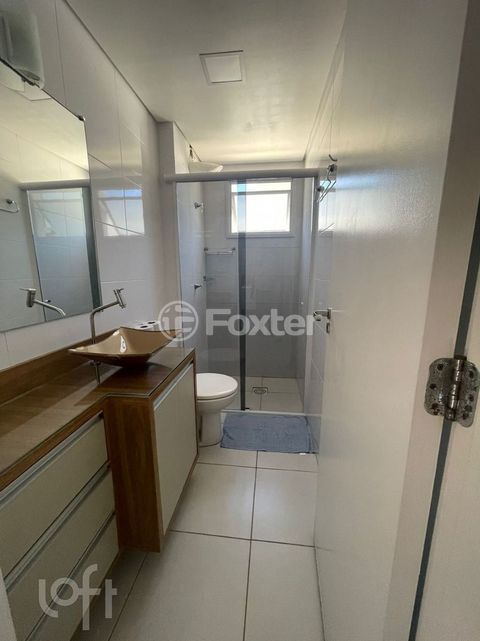 Image 8 - 865680
