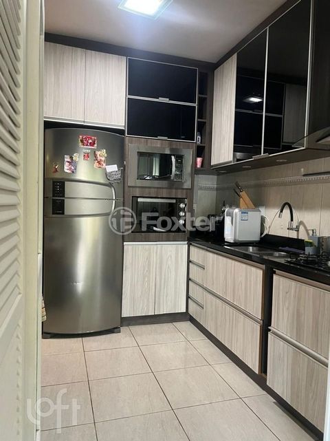 Image 8 - 865946