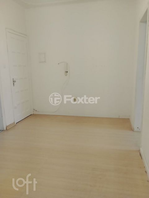 Image 1 - 865986