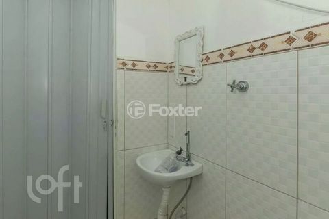 Image 17 - 866000