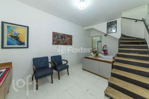 Image 1 - 866000
