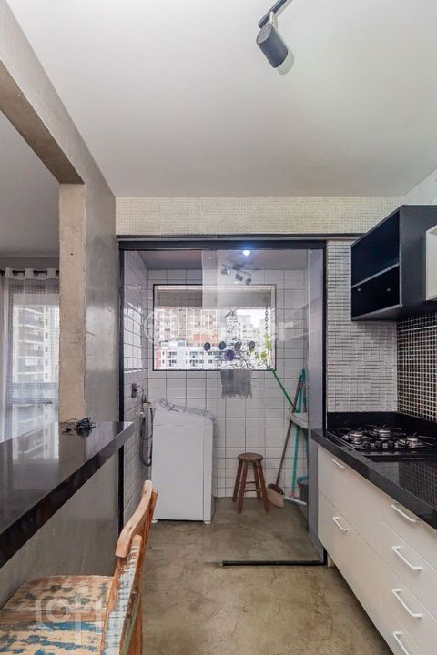 Image 7 - 866020