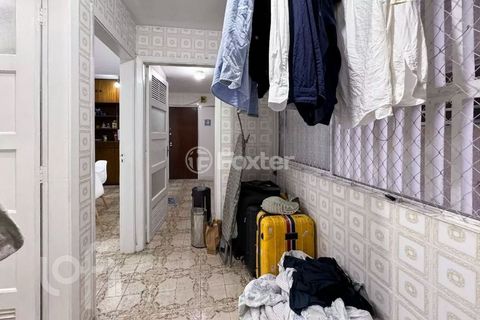 Image 17 - 866021