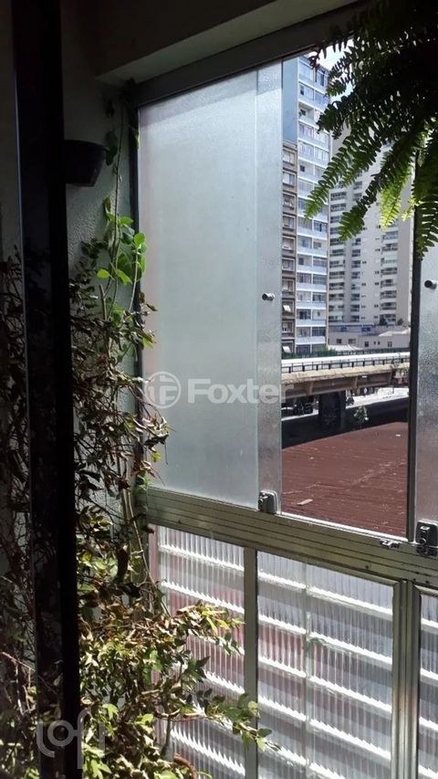 Image 1 - 866154