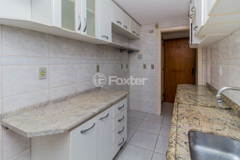 Image 17 - 866165