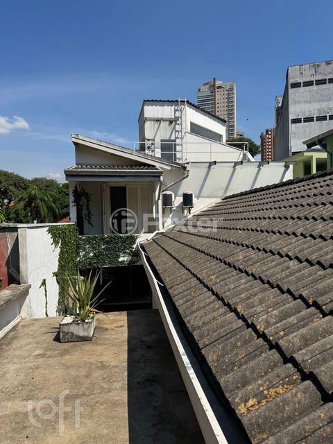 Image 12 - 866171