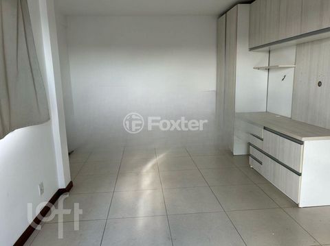 Image 5 - 866228