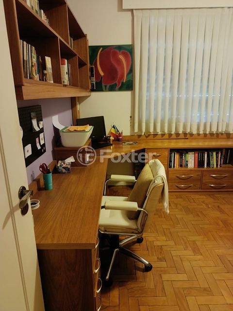 Image 11 - 866252