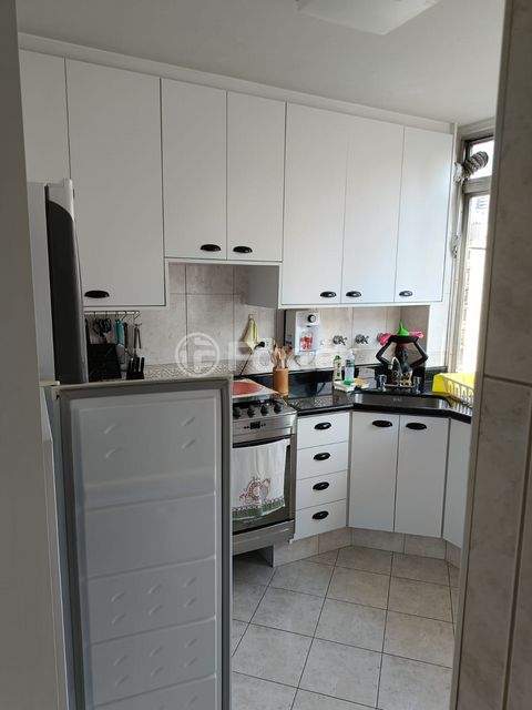 Image 4 - 866252