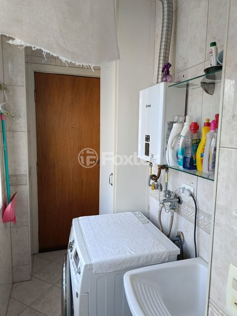 Image 8 - 866252