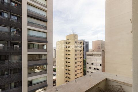 Image 14 - 866313