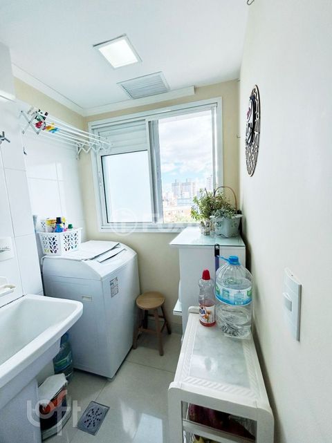 Image 3 - 866377