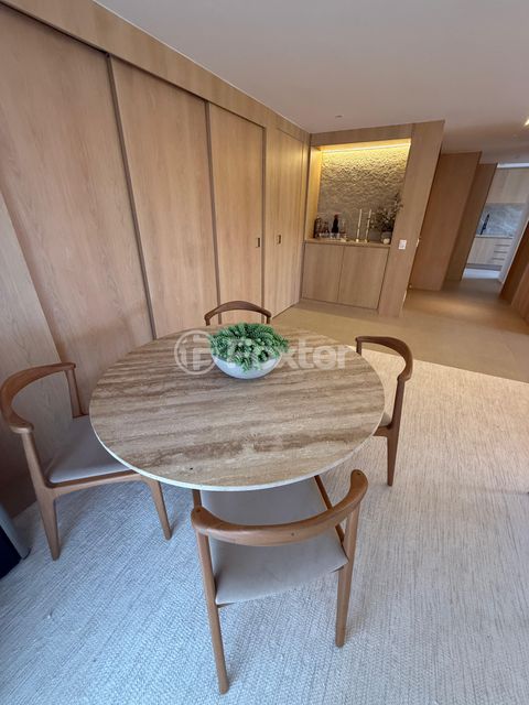 Image 7 - 866383
