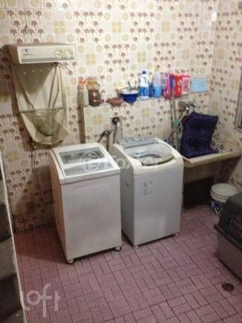 Image 9 - 866448
