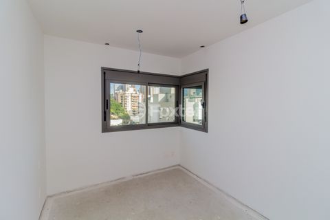Image 17 - 866484