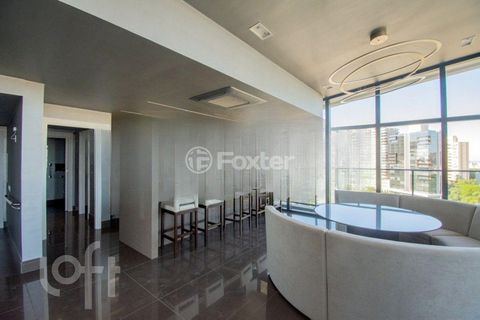 Image 15 - 866528
