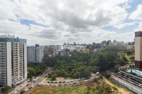 Image 3 - 866528