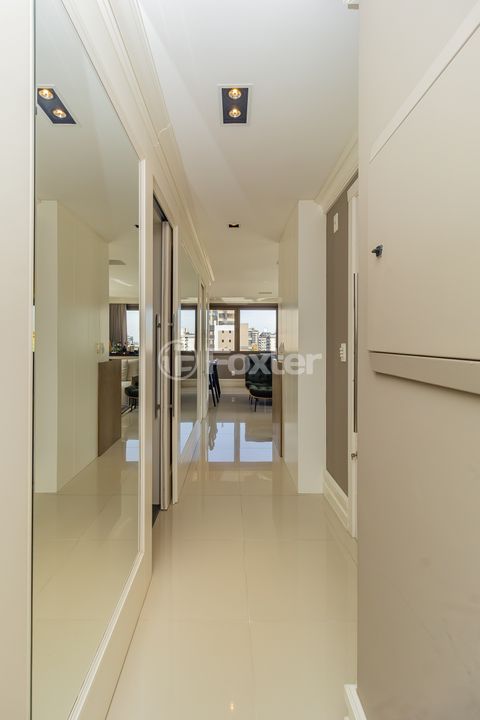 Image 10 - 866538