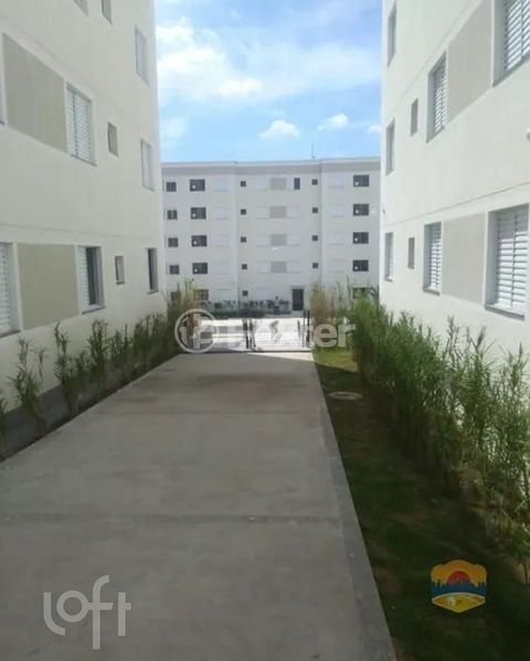 Image 9 - 866575