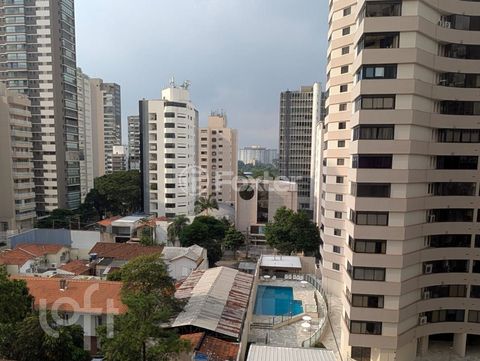 Image 17 - 866583