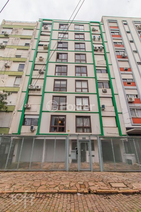 Image 17 - 866605