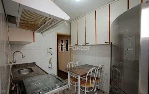 Image 11 - 866631