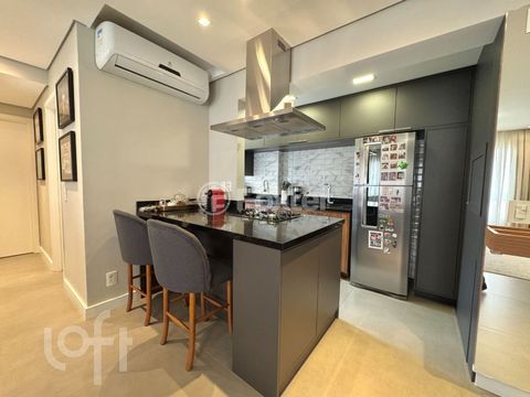 Image 7 - 866632
