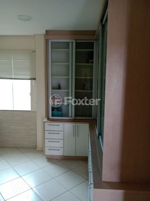 Image 6 - 866634