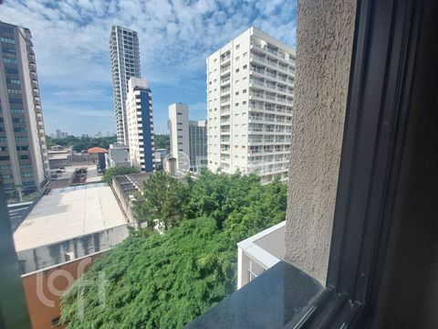 Image 8 - 866640