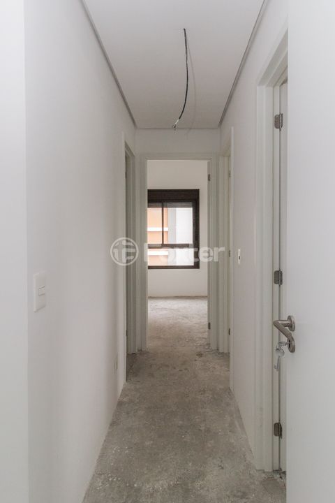 Image 12 - 866658