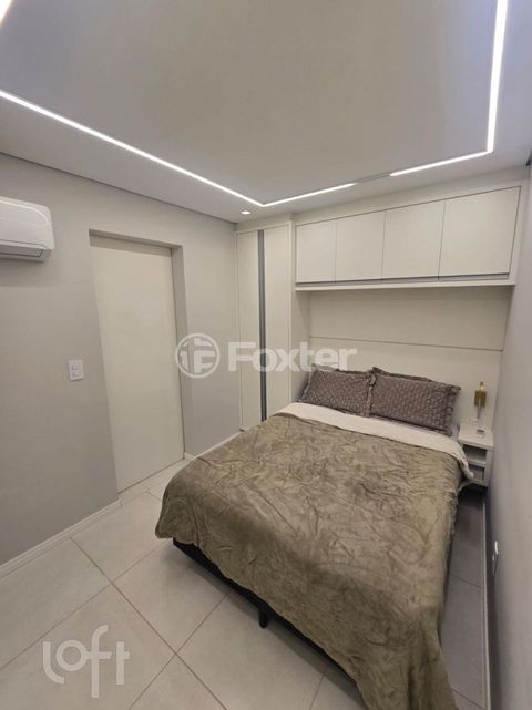 Image 7 - 866661