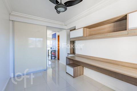 Image 19 - 866677