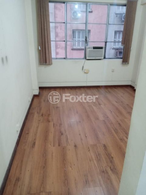 Image 5 - 866681