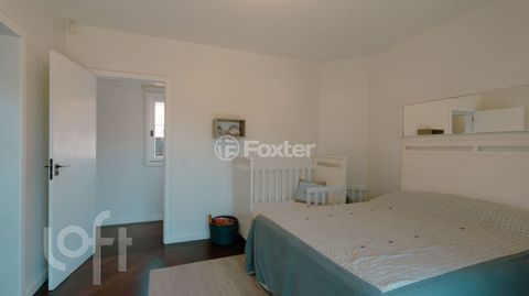 Image 19 - 866705