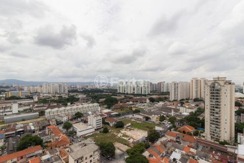 Image 7 - 866709