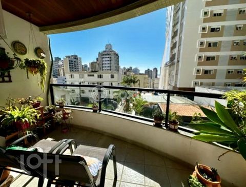 Image 12 - 866786