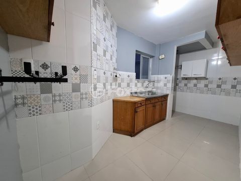 Image 4 - 866812