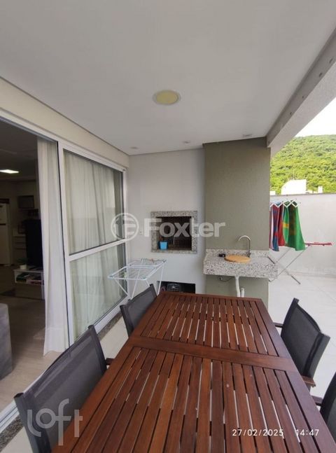 Image 10 - 866823