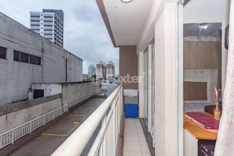 Image 10 - 866859