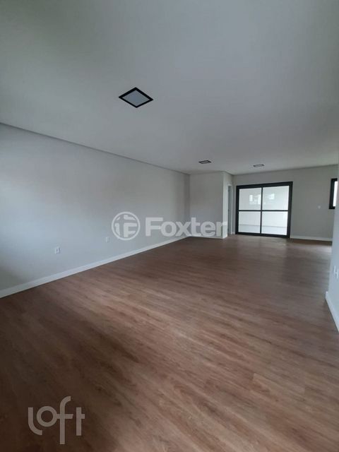 Image 1 - 866902
