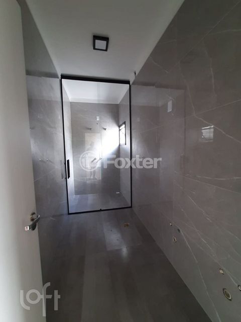 Image 10 - 866902