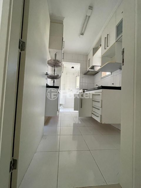 Image 3 - 866931