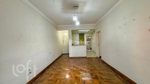 Image 4 - 866967
